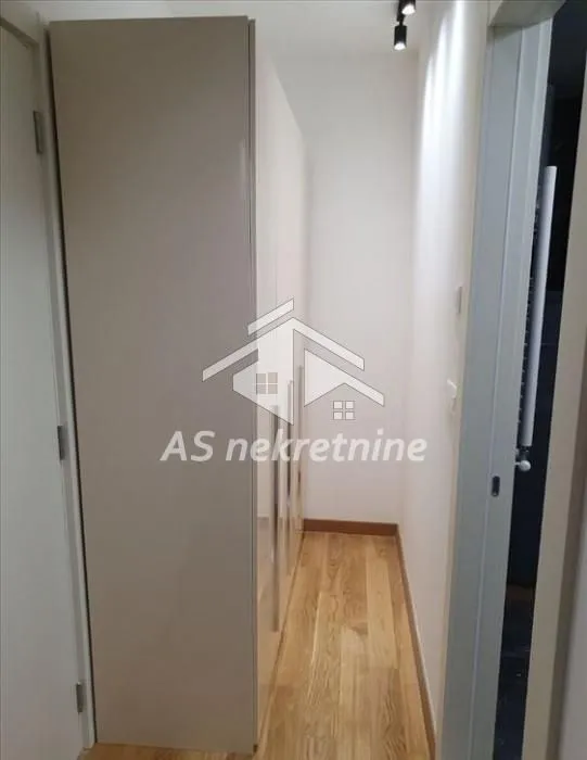 Rent, four bedroom apartment, 105m², Novi Beograd Blok 65, Novi Beograd Sve Podlokacije