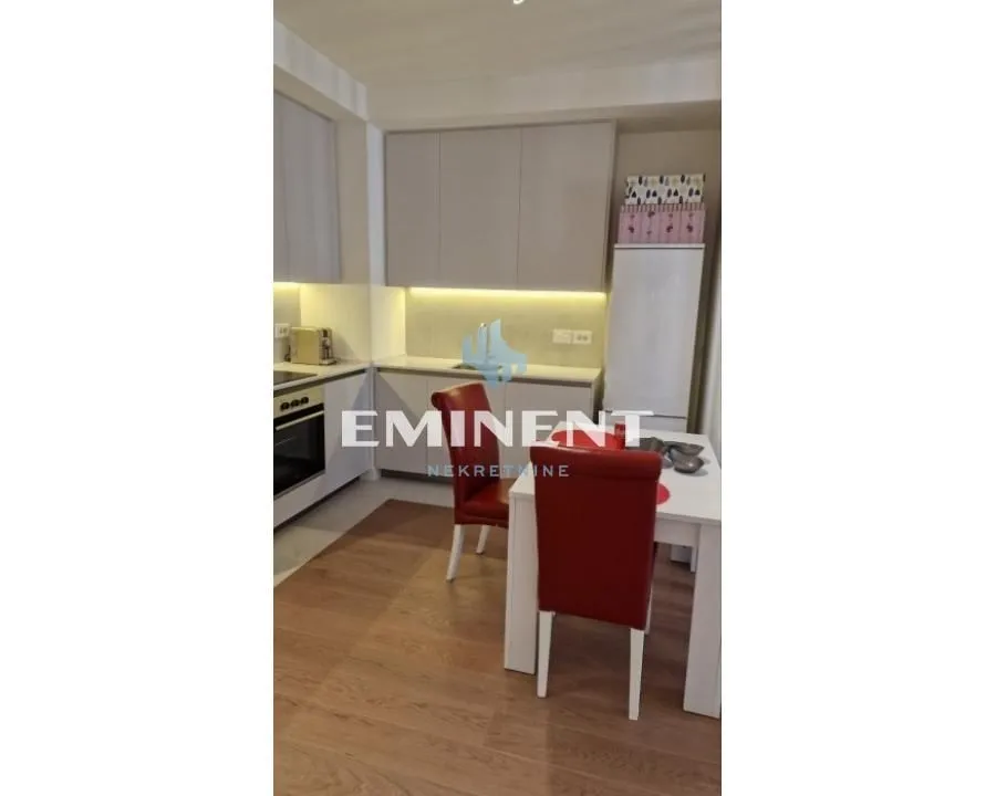 Rent, two bedroom apartment, 57m², Savski Venac, Beograd