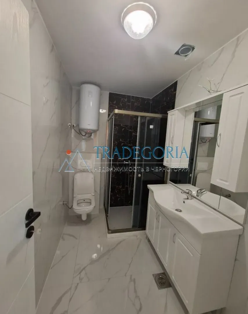 Prodaja, trosoban stan, 110m², Dobra Voda, Bar