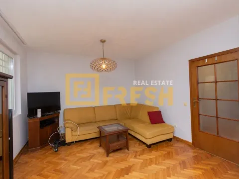 Izdavanje, dvosoban stan, 70m², Preko Morače, Podgorica - image 4