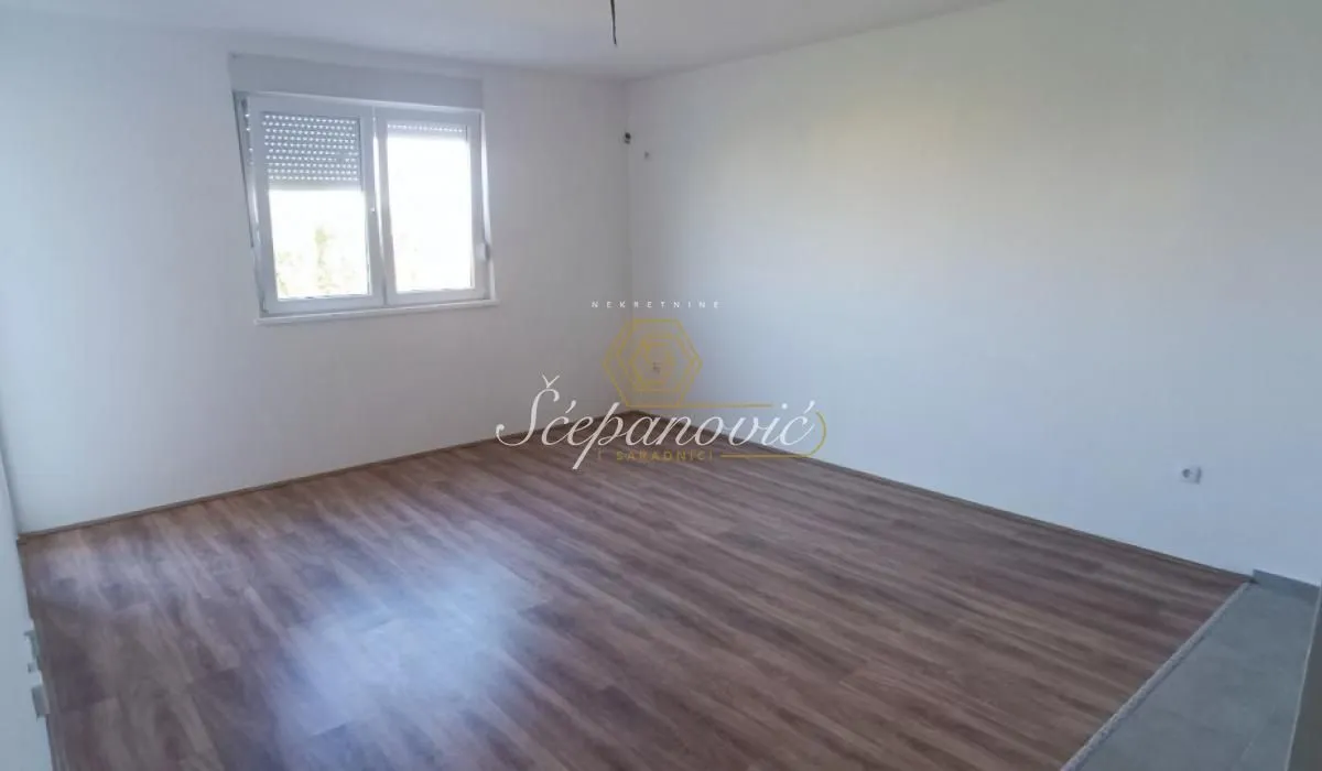 Prodaja, dvosoban stan, 45m², Veternička rampa, Novi Sad Sve Podlokacije