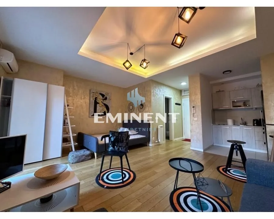 Izdavanje, jednosoban stan, 35m², Novi Beograd Blok 67, Novi Beograd Sve Podlokacije
