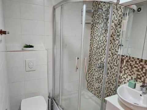 Rent, two bedroom apartment, 64m², City Kvart, Podgorica - image 8