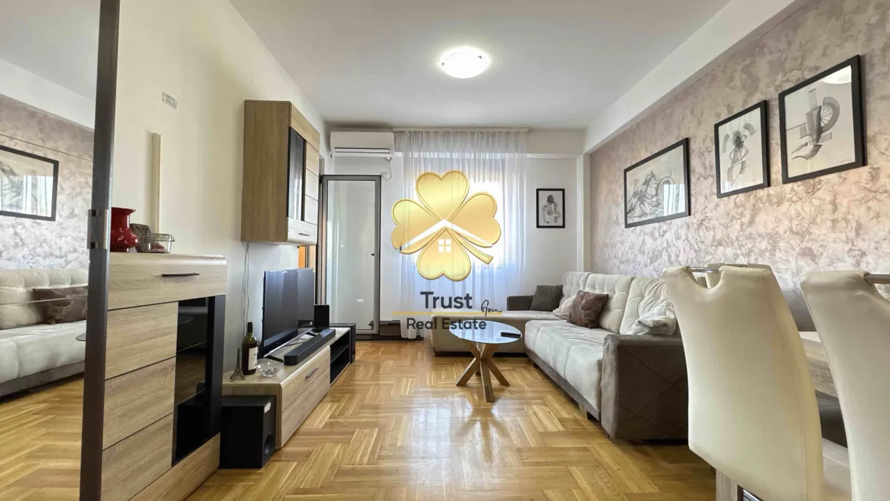 Izdavanje, jednosoban stan, 50m², Stari Aerodrom, Podgorica