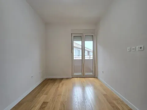 Sale, one bedroom apartment, 40m², Central Point, Podgorica - image 8