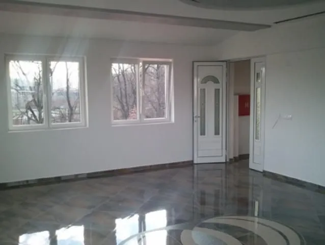 Rent, office space, 1700m², Zemun Sve Podlokacije, Beograd
