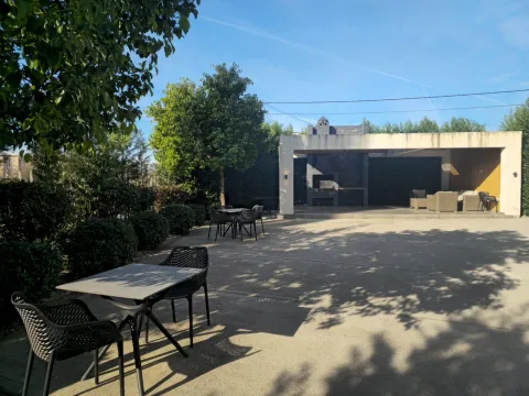 Izdavanje, trosoban stan, 95m², City Kvart, Podgorica - image 17