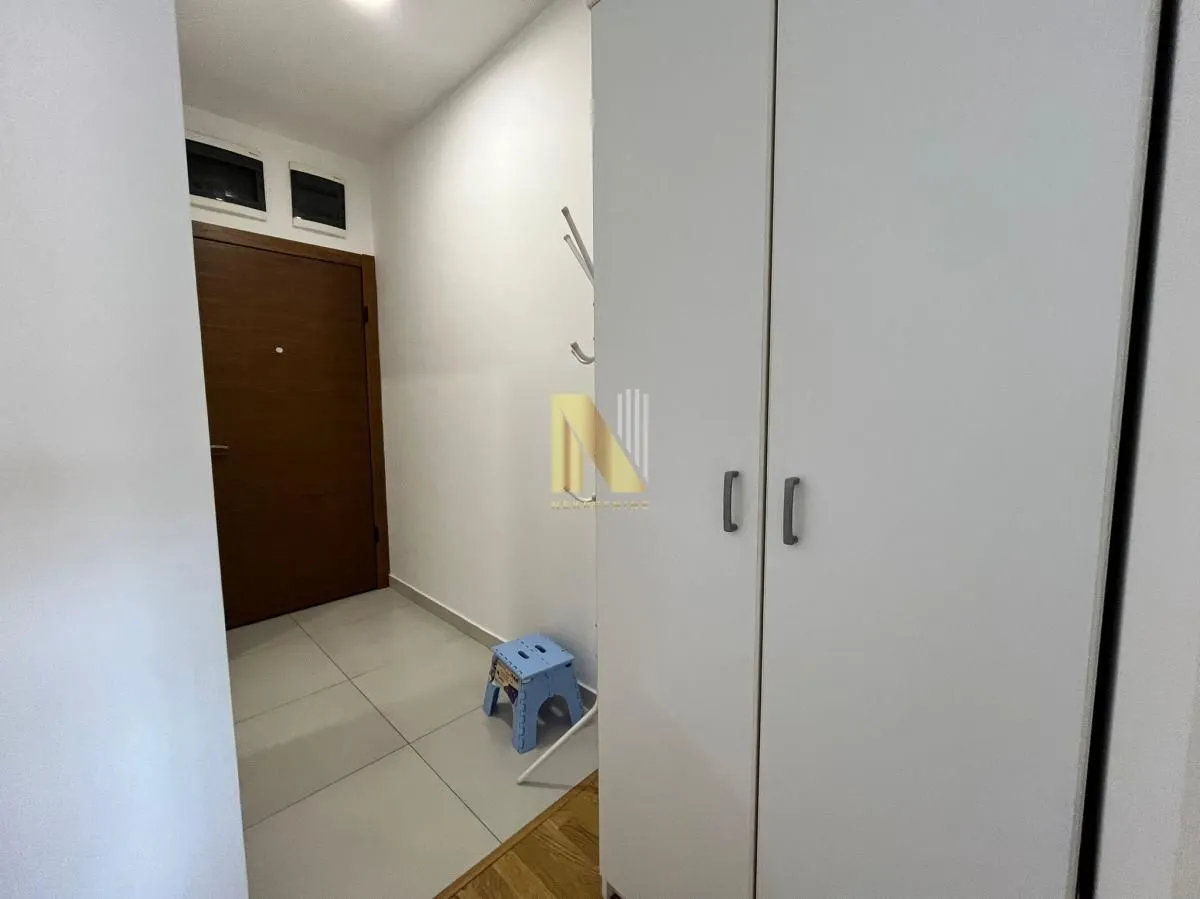 Izdavanje, jednosoban stan, 37m², Rotkvarija, Novi Sad Sve Podlokacije