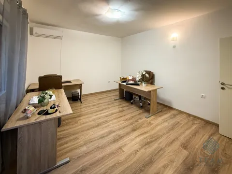 Rent, office space, 90m², Gorica C, Podgorica - image 6