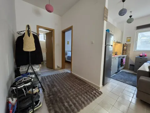 Izdavanje, jednosoban stan, 47m², Bečići, Budva - image 15