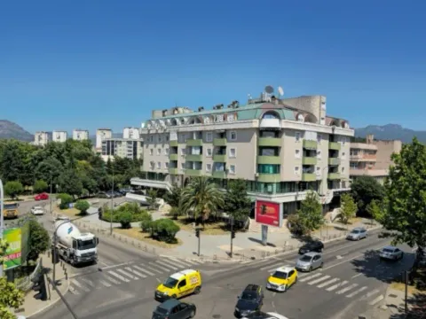 Izdavanje, jednosoban stan, 35m², Preko Morače, Podgorica - image 10