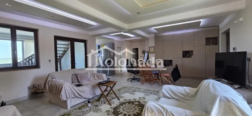 Prodaja, kuća, 325m², Sopot, Beograd