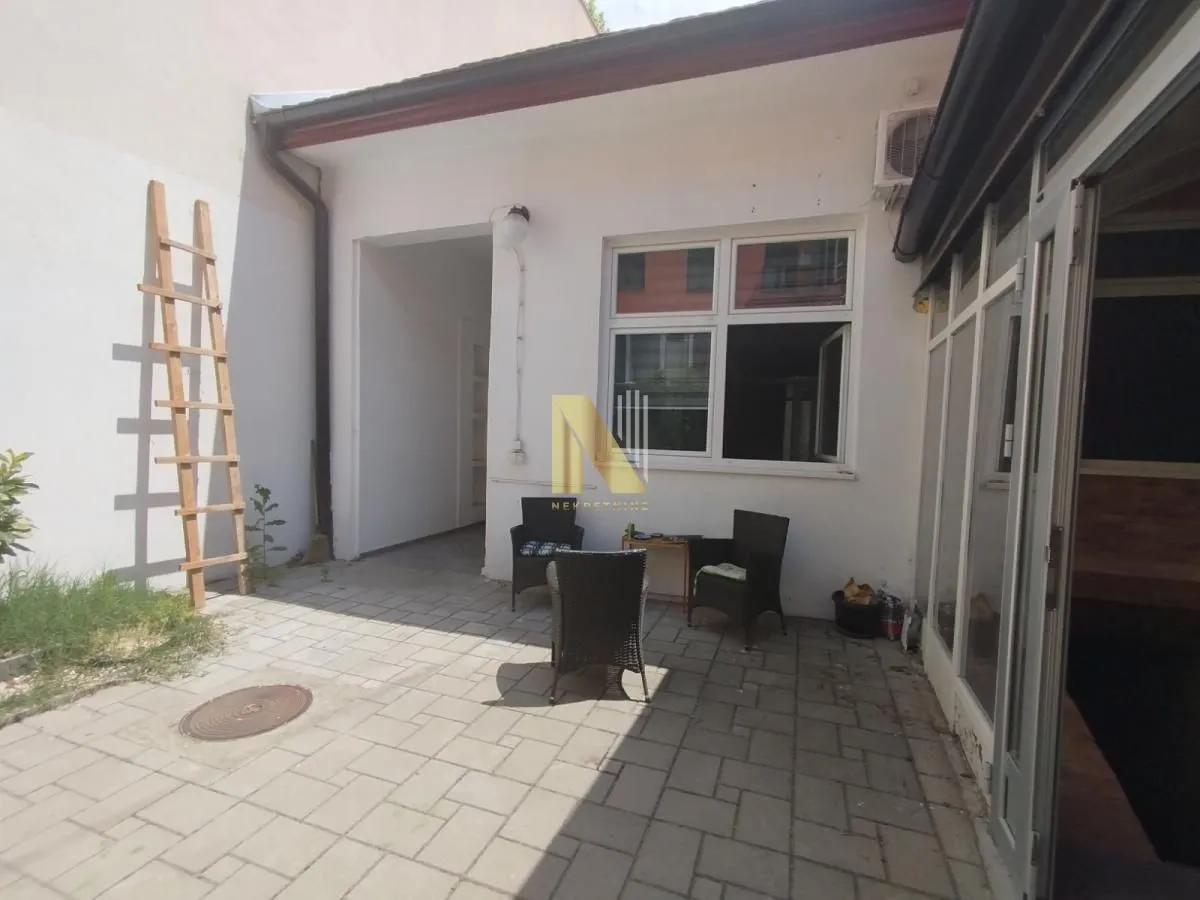 Rent, office space, 160m², Centar, Novi Sad