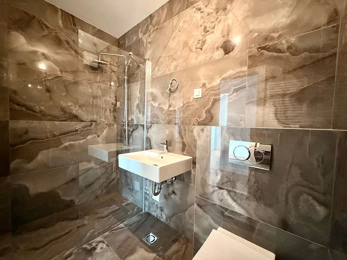 Izdavanje, poslovni prostor, 70m², Novi Beograd Blok 65, Novi Beograd Sve Podlokacije