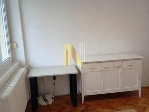 Izdavanje, trosoban stan, 82m², Centar, Novi Sad - image 12