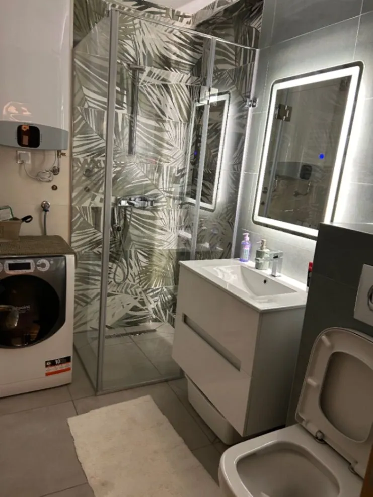 Prodaja, dvosoban stan, 75m², Centar, Podgorica