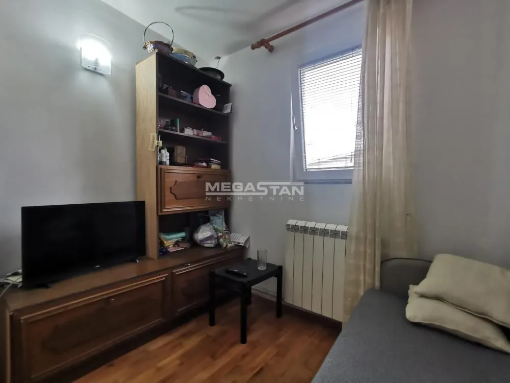 Prodaja, kuća, 130m², Ledine, Beograd