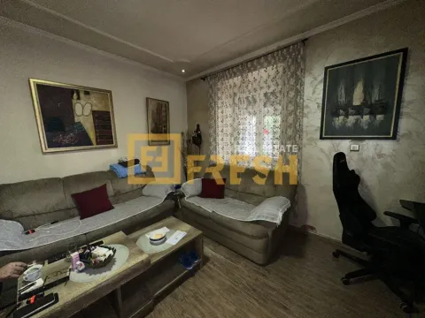 Prodaja, kuća, 103m², Stara Varoš, Podgorica - image 2