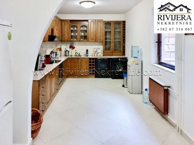 Prodaja, kuća, 245m², Lepetani, Tivat