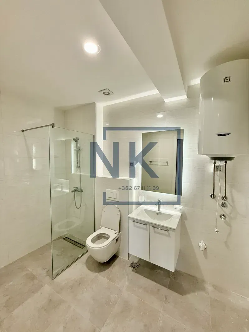 Prodaja, trosoban stan, 106m², Stari Aerodrom, Podgorica
