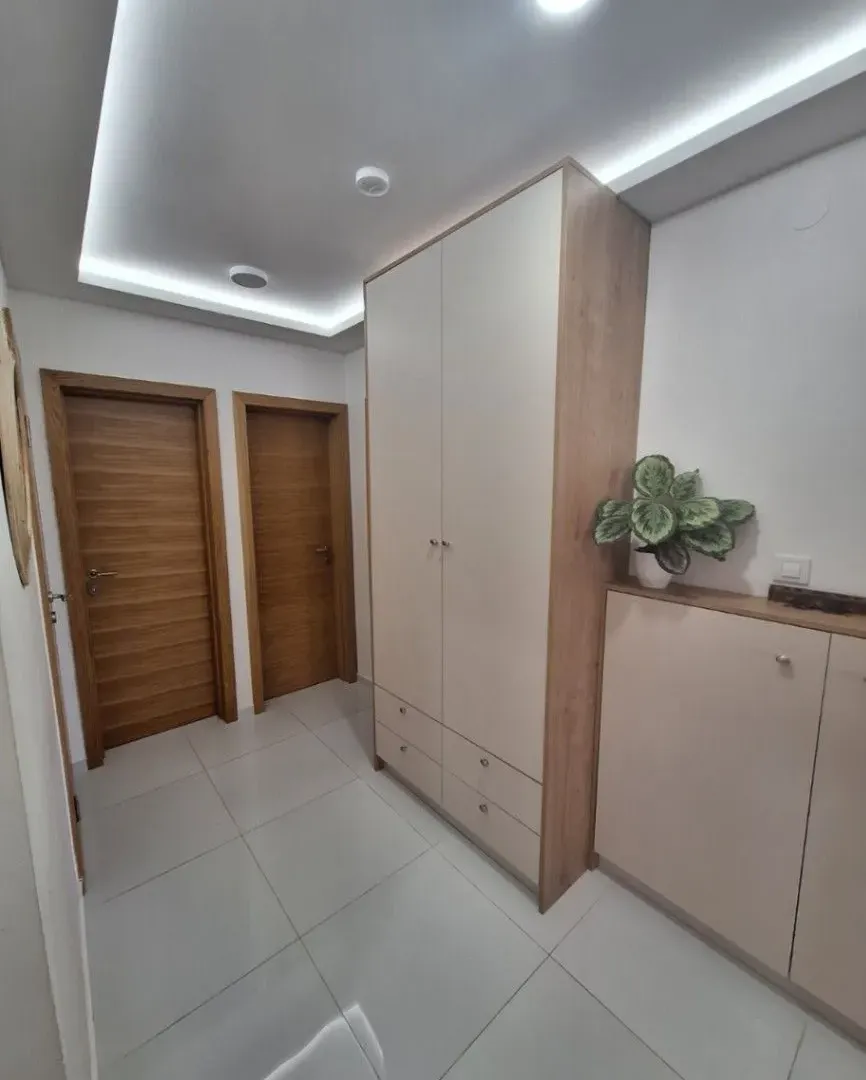 Prodaja, trosoban stan, 89m², Pejton, Podgorica