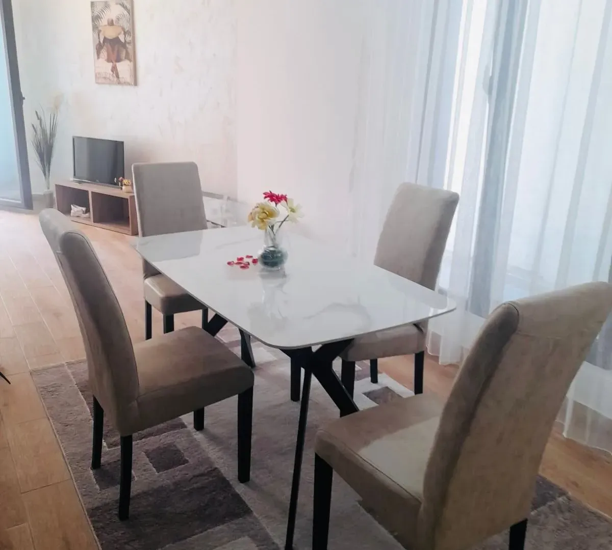 Rent, one bedroom apartment, 59m², Boreti, Budva