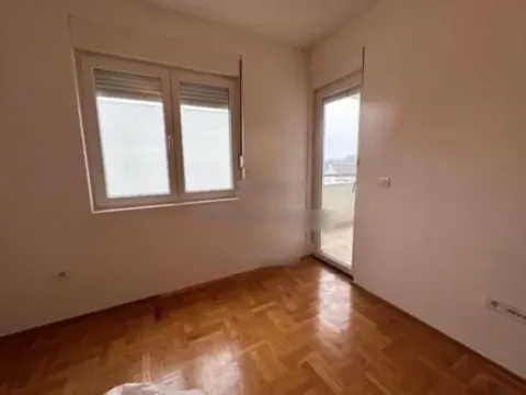 Prodaja, dvosoban stan, 72m², Podgorica, Crna Gora - image 4