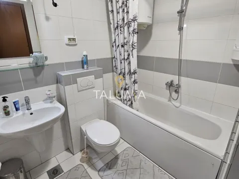 Rent, two bedroom apartment, 75m², City Kvart, Podgorica - image 9