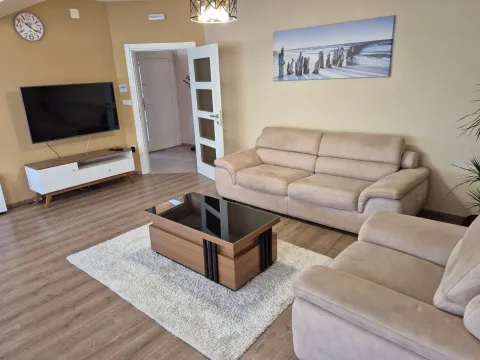 Rent, house, 157m², Tološi, Podgorica - image 2