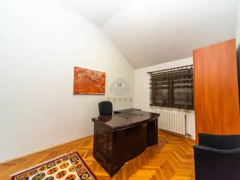 Rent, house, 380m², Gorica C, Podgorica - image 36