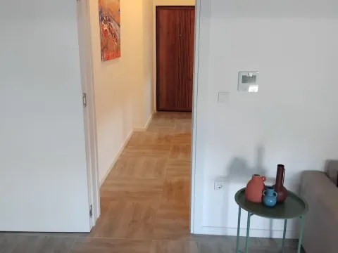 Izdavanje, garsonjera, 35m², Šušanj, Bar - image 5