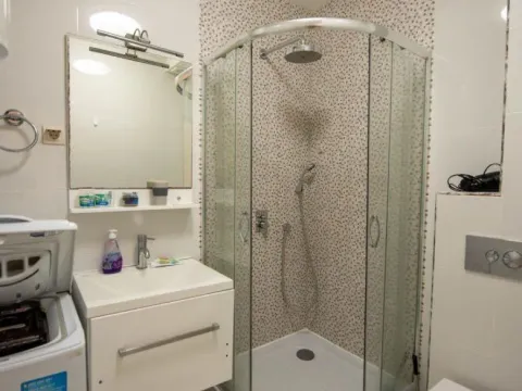 Prodaja, jednosoban stan, 55m², Bečići, Budva - image 7