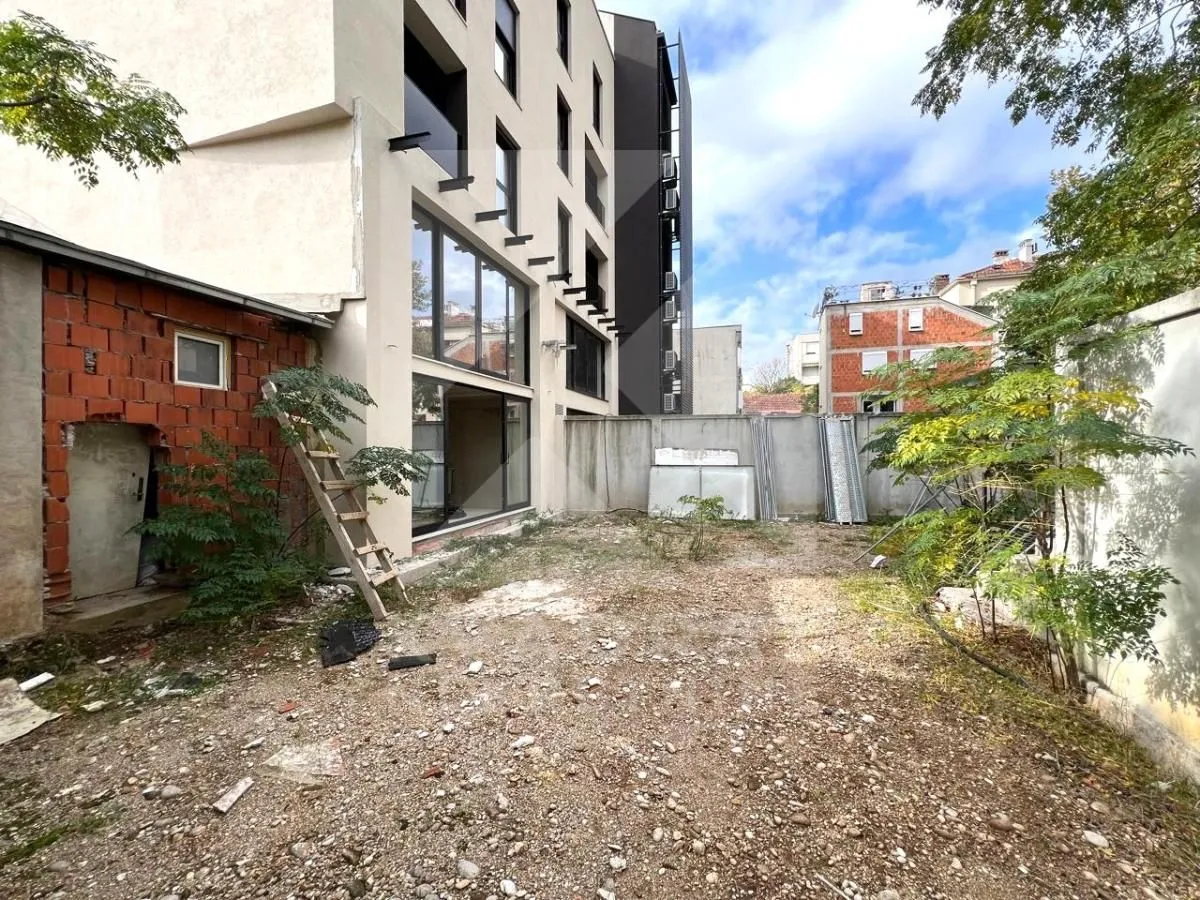Rent, office space, 124m², Centar, Podgorica