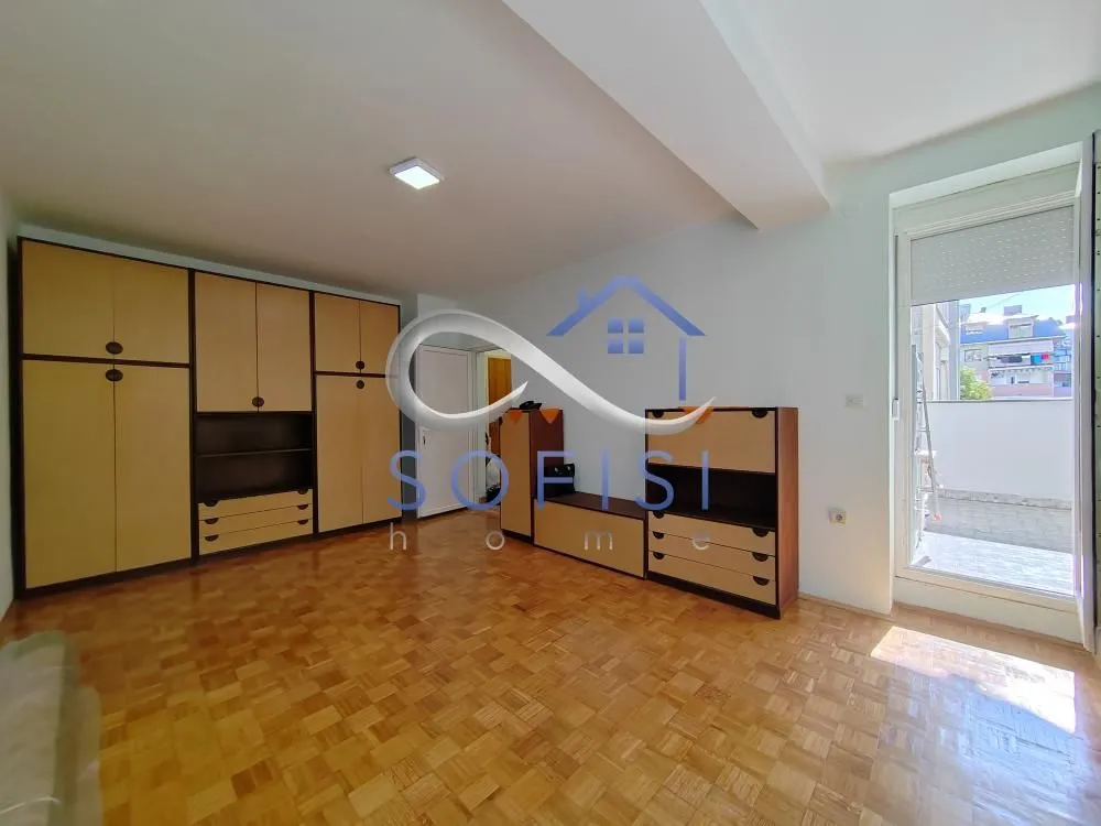 Izdavanje, jednosoban stan, 42m², Sajam, Novi Sad Sve Podlokacije