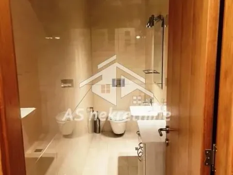 Izdavanje, trosoban stan, 100m², Stari Grad, Beograd - image 39