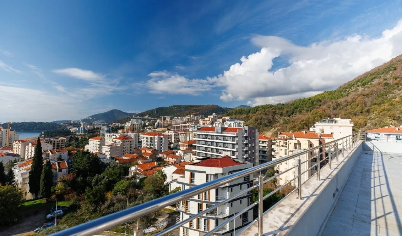 Prodaja, trosoban stan, Bečići, Budva