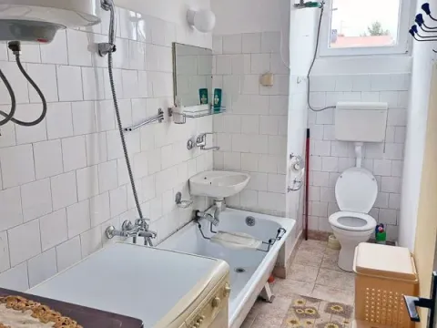 Sale, two bedroom apartment, 61m², Cetinje, Crna Gora - image 11