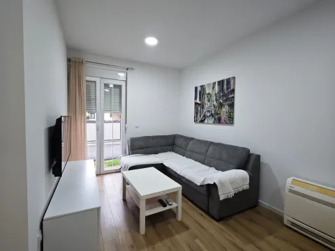 Rent, one bedroom apartment, 36m², Dalmatinska ulica, Podgorica - image 5