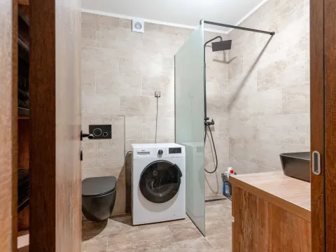 Prodaja, trosoban stan, 109m², Lazi, Budva - image 13