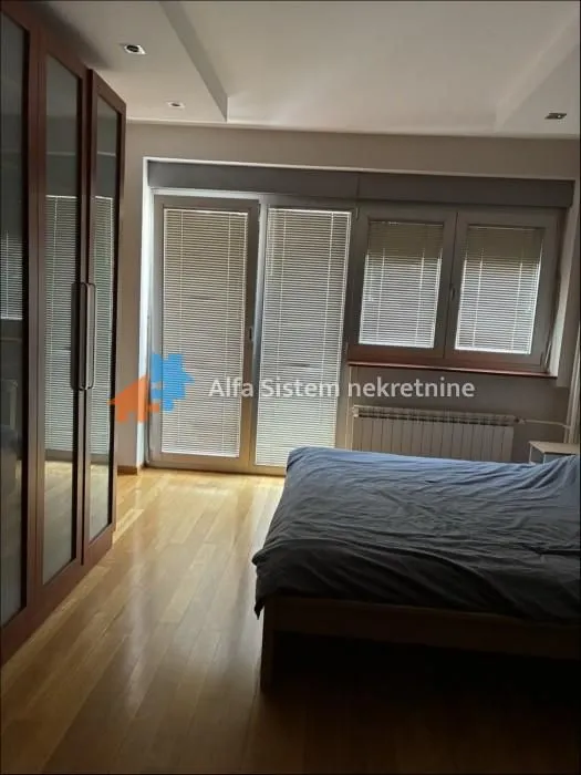Rent, four bedroom apartment, 160m², Vračar Centar, Vračar Sve Podlokacije