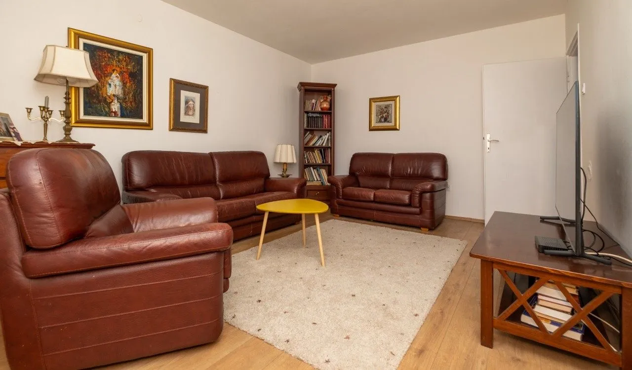 Prodaja, garsonjera, 65m², Pobrežje, Podgorica