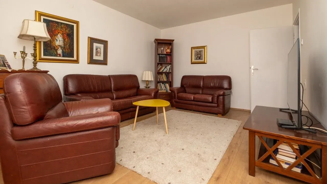 Prodaja, garsonjera, 65m², Pobrežje, Podgorica