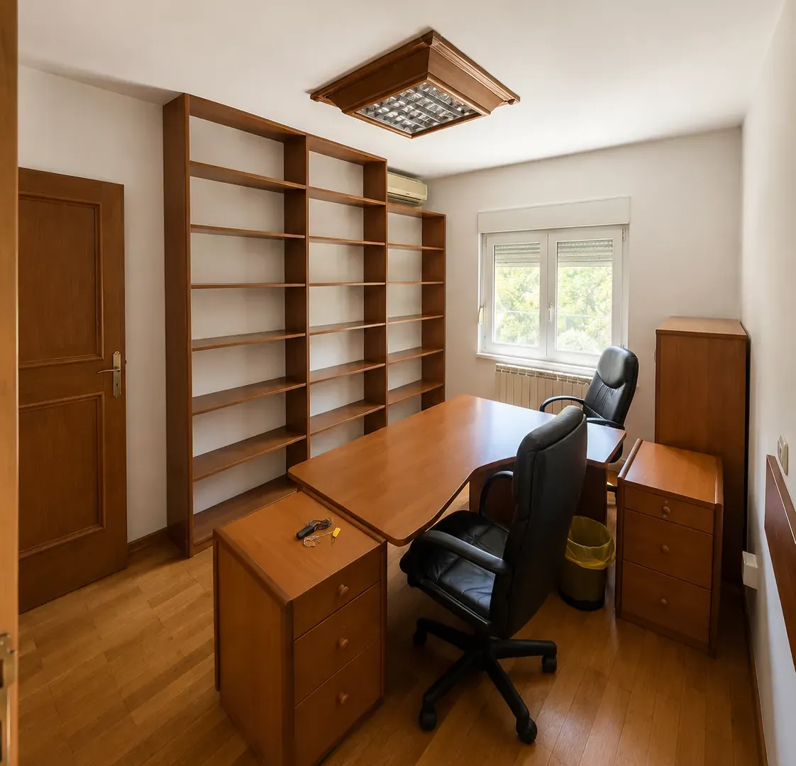 Rent, office space, 150m², Ljubović, Podgorica