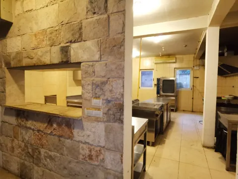 Prodaja, poslovni prostor, 173m², Petrovac, Budva - image 7