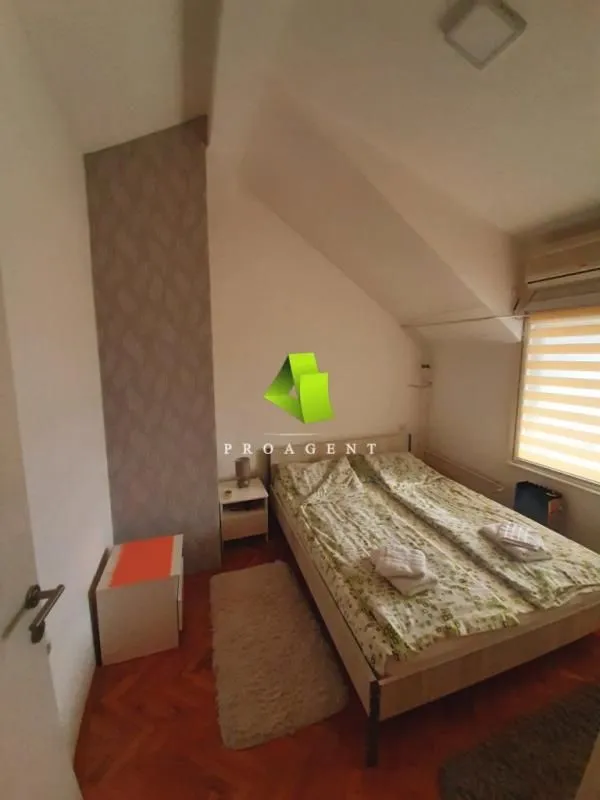 Prodaja, trosoban stan, 80m², Palilula, Niš