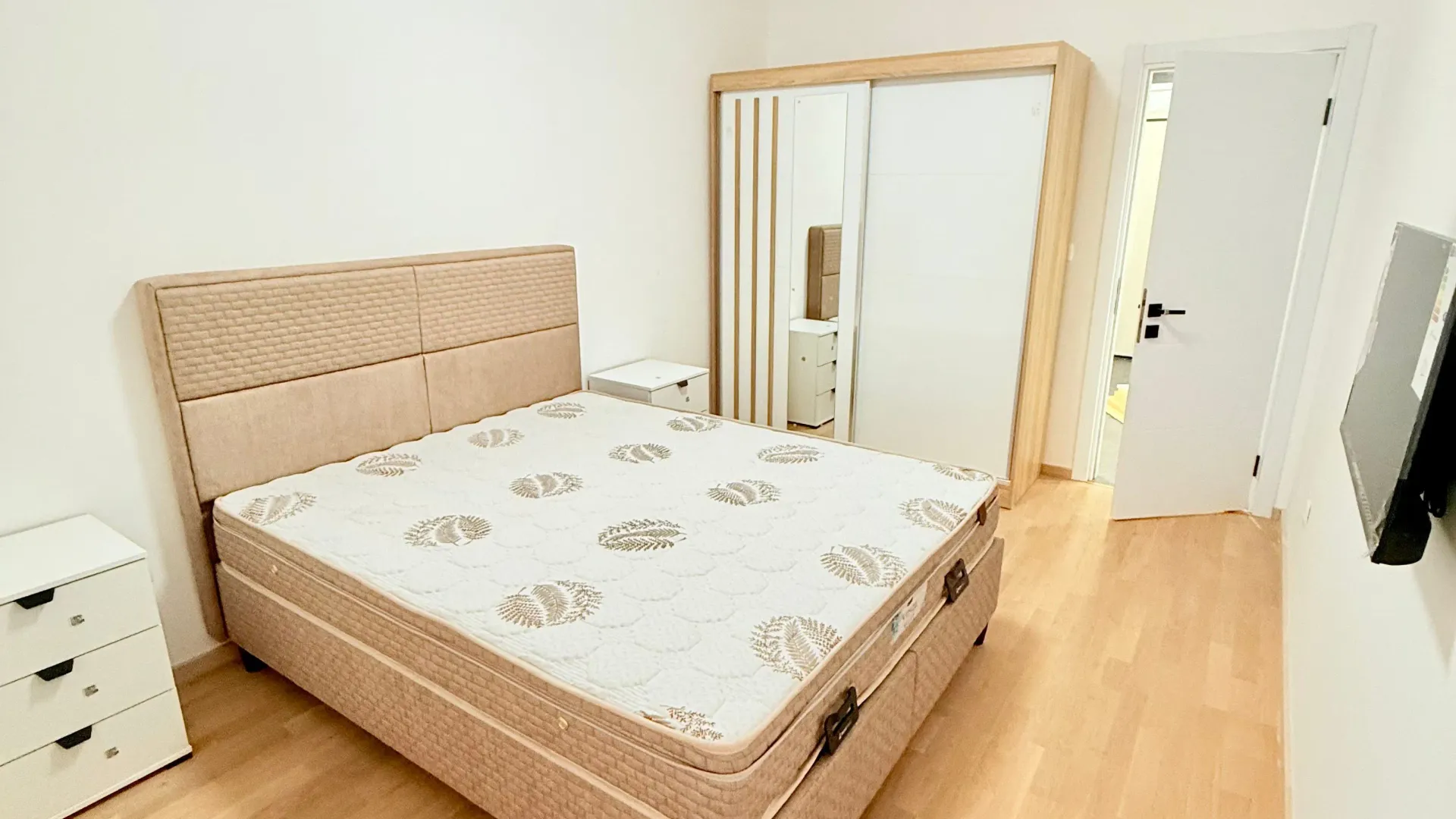 Rent, two bedroom apartment, 80m², Vezirov Most, Podgorica