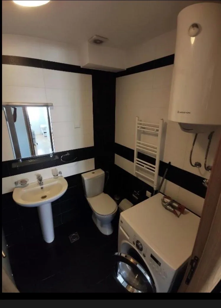 Izdavanje, trosoban stan, 96m², Stari Aerodrom, Podgorica