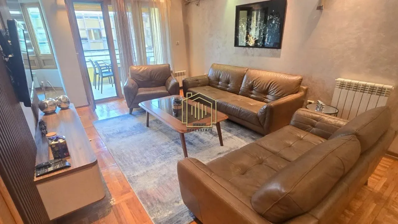 Izdavanje, trosoban stan, 109m², Preko Morače, Podgorica