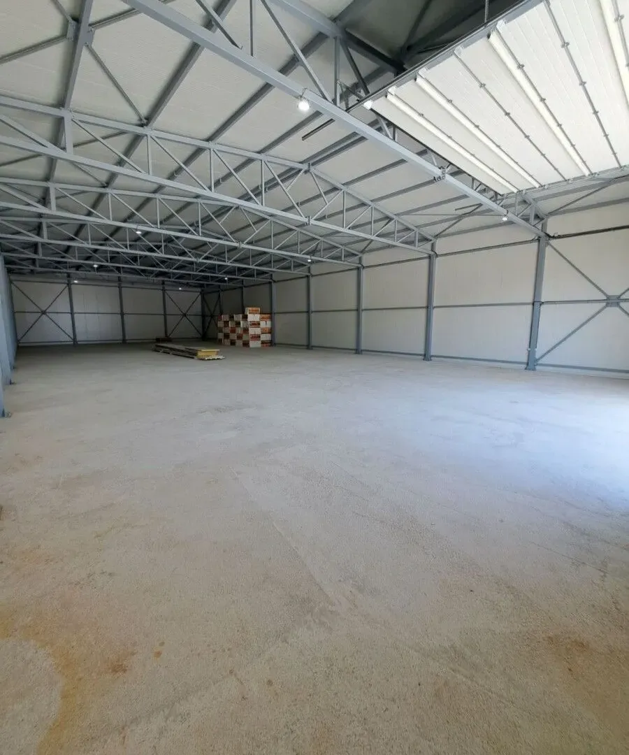 Rent, office space, 584m², Tuzi, Podgorica
