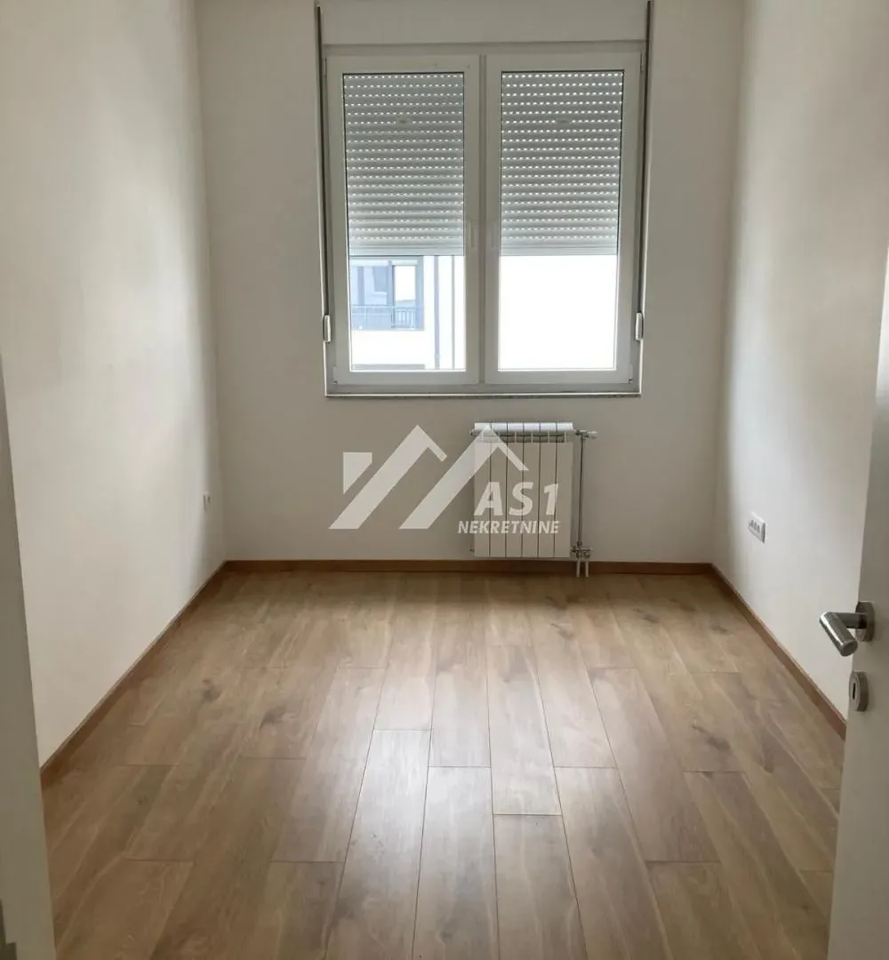 Rent, three bedroom apartment, 65m², Adamovićevo Naselje, Novi Sad Sve Podlokacije